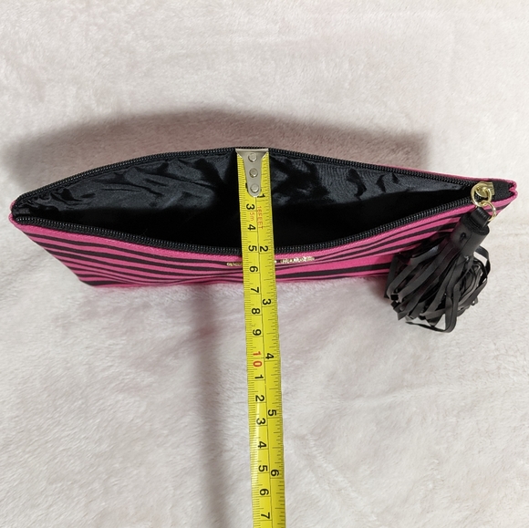 New Victorias Secret Pink Black Stripe Signature Makeup Cosmetic Bag Pencil Case - Picture 4 of 6